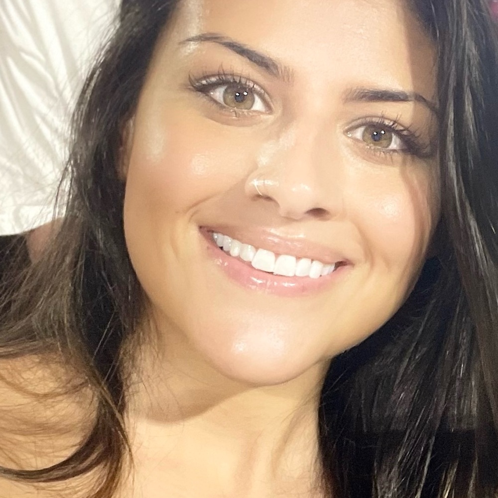 Meet your Posher, Gina